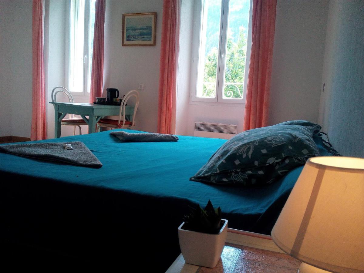 Hotel Le Relais Des Cavaliers Villeneuve-d'Entraunes Zewnętrze zdjęcie