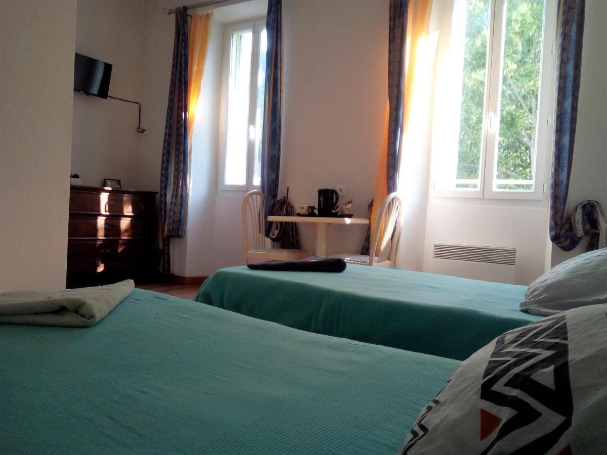 Hotel Le Relais Des Cavaliers Villeneuve-d'Entraunes Zewnętrze zdjęcie