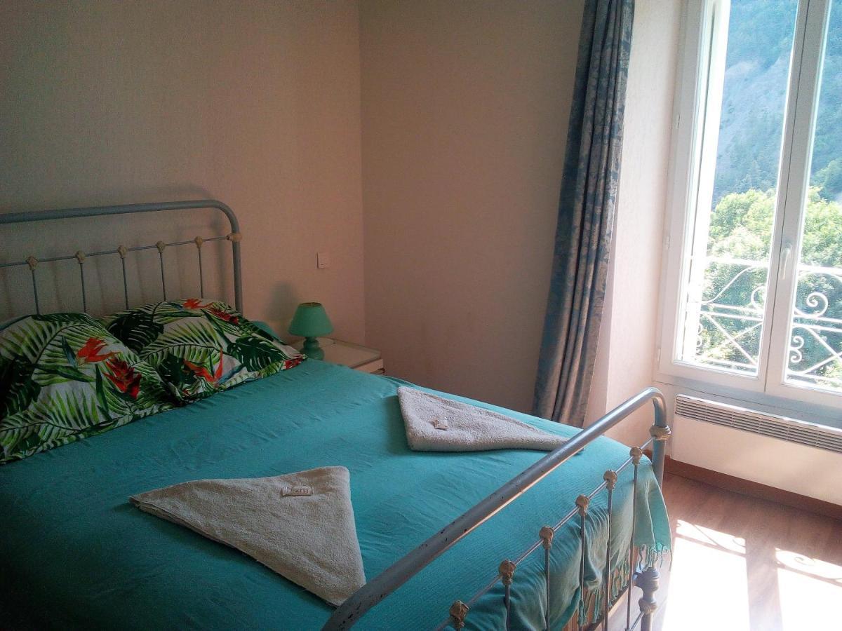 Hotel Le Relais Des Cavaliers Villeneuve-d'Entraunes Zewnętrze zdjęcie