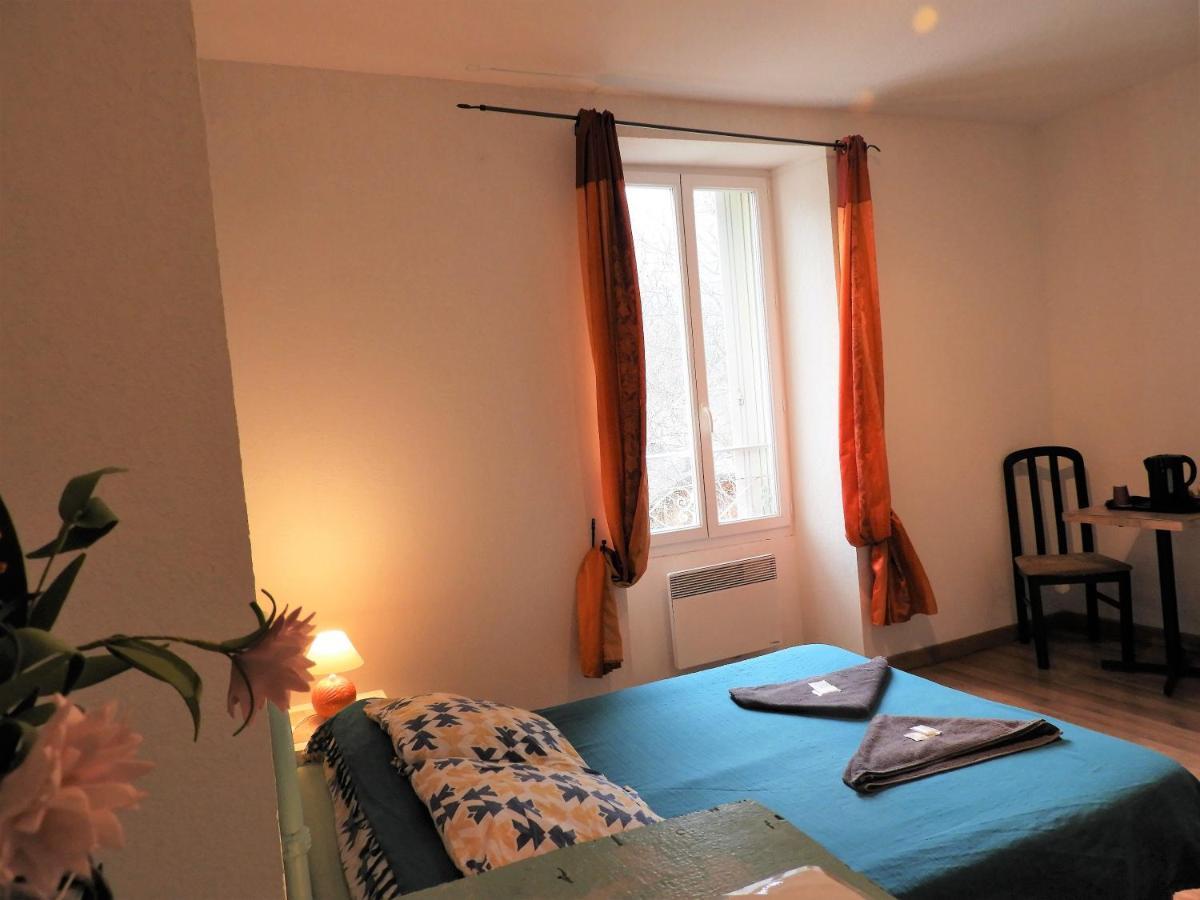 Hotel Le Relais Des Cavaliers Villeneuve-d'Entraunes Zewnętrze zdjęcie